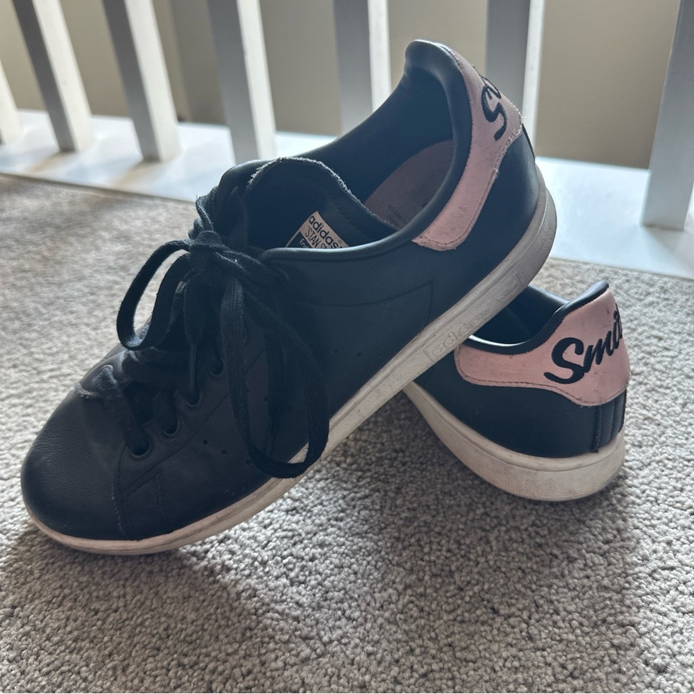 Adidas Stan Smith, 8.5, Black and Pink Women's Sneakers